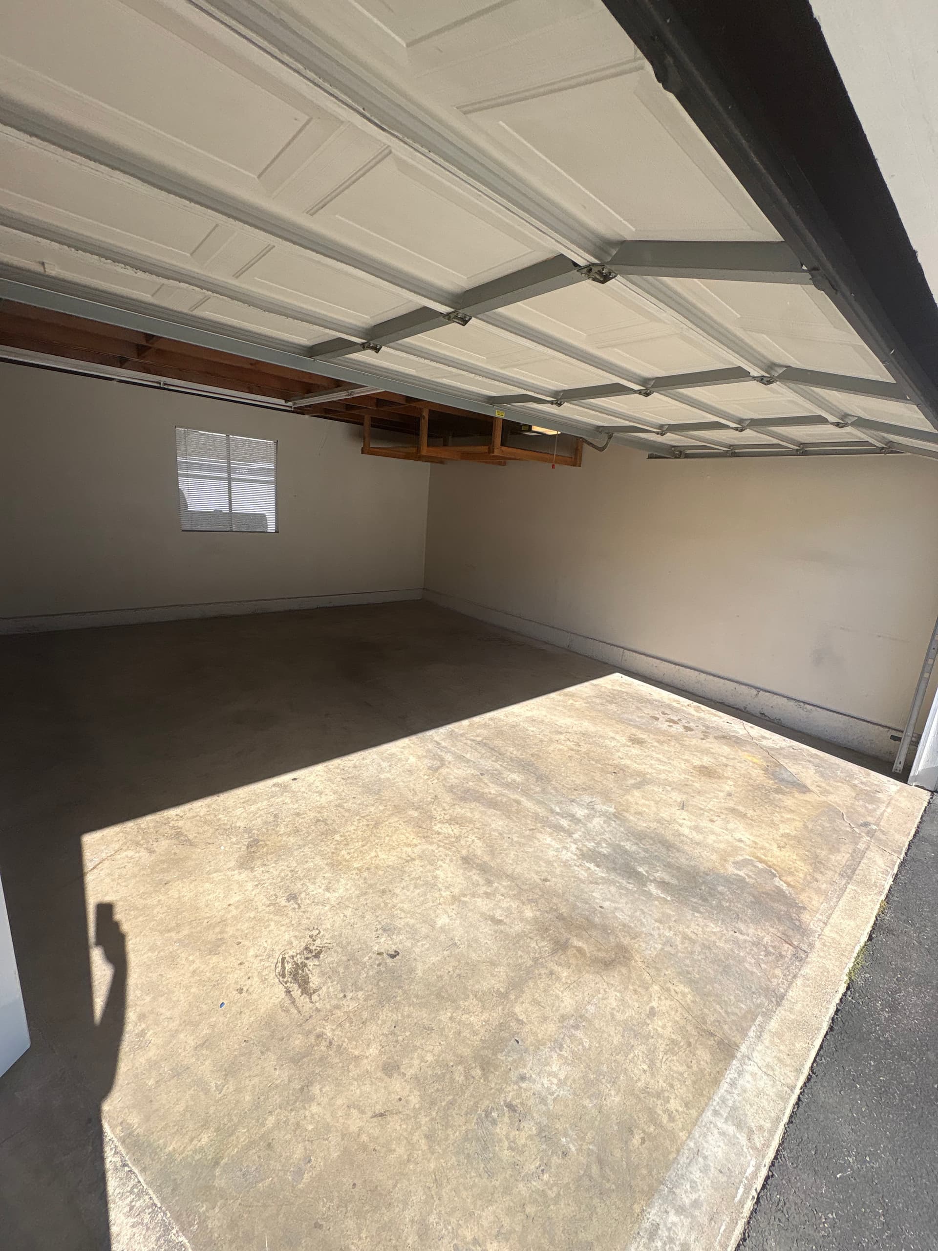 Gallery photos for Spotless Garages and Hidden Corners Cleaning: Image #5