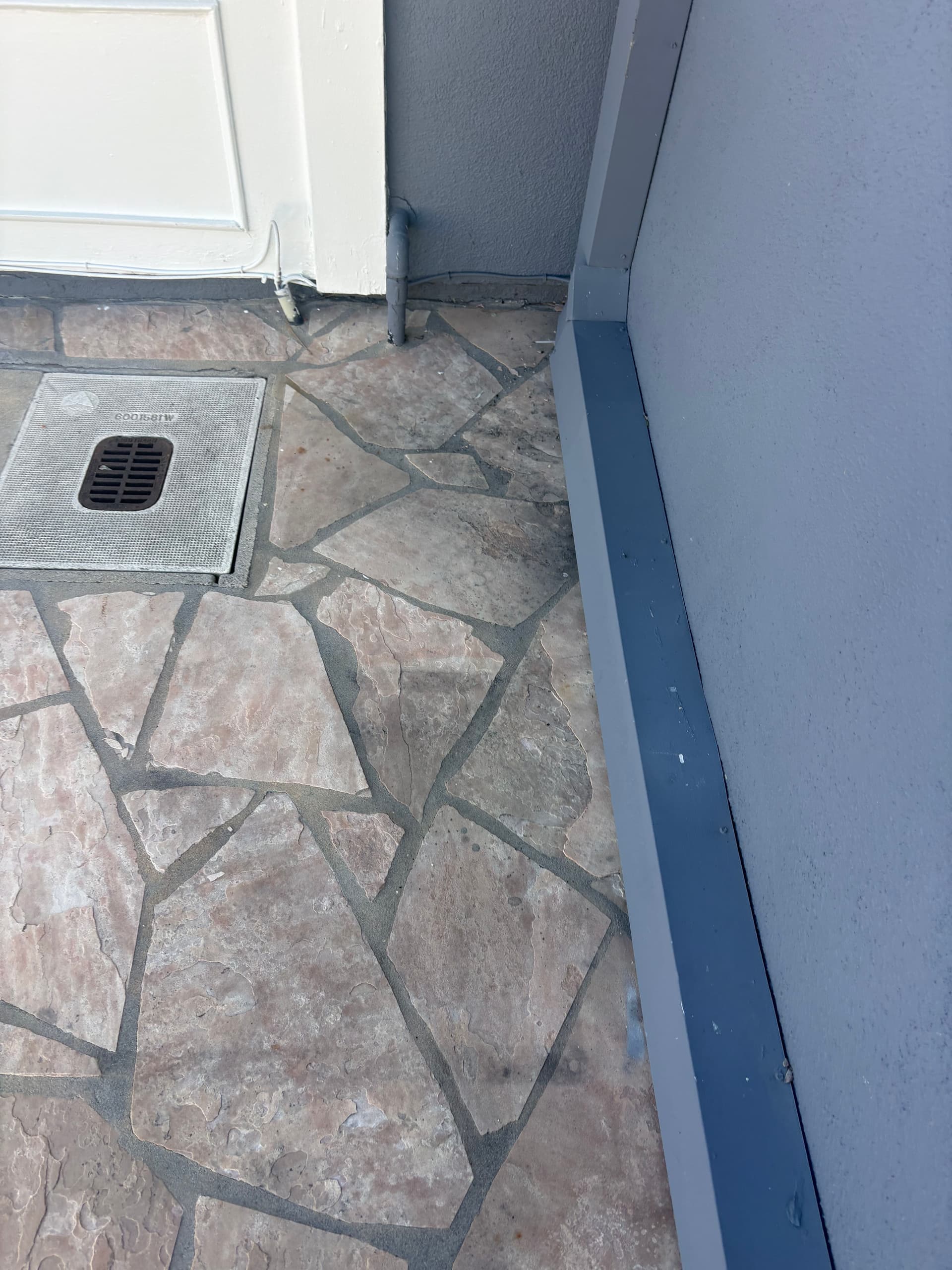 Spotless Garages and Hidden Corners Cleaning image