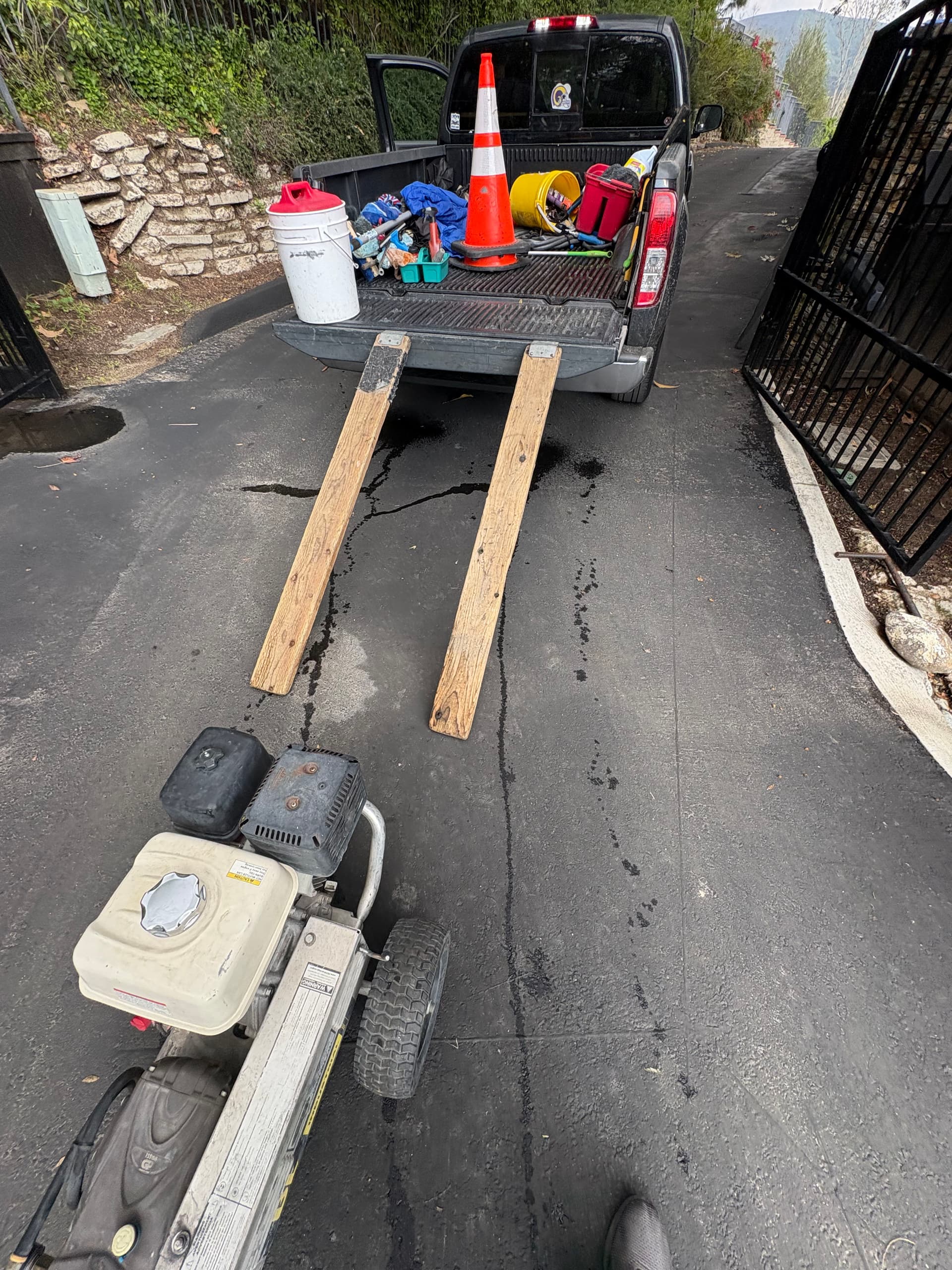 Gallery photos for Driveway Pressure Washing Experts in Action: Image #3