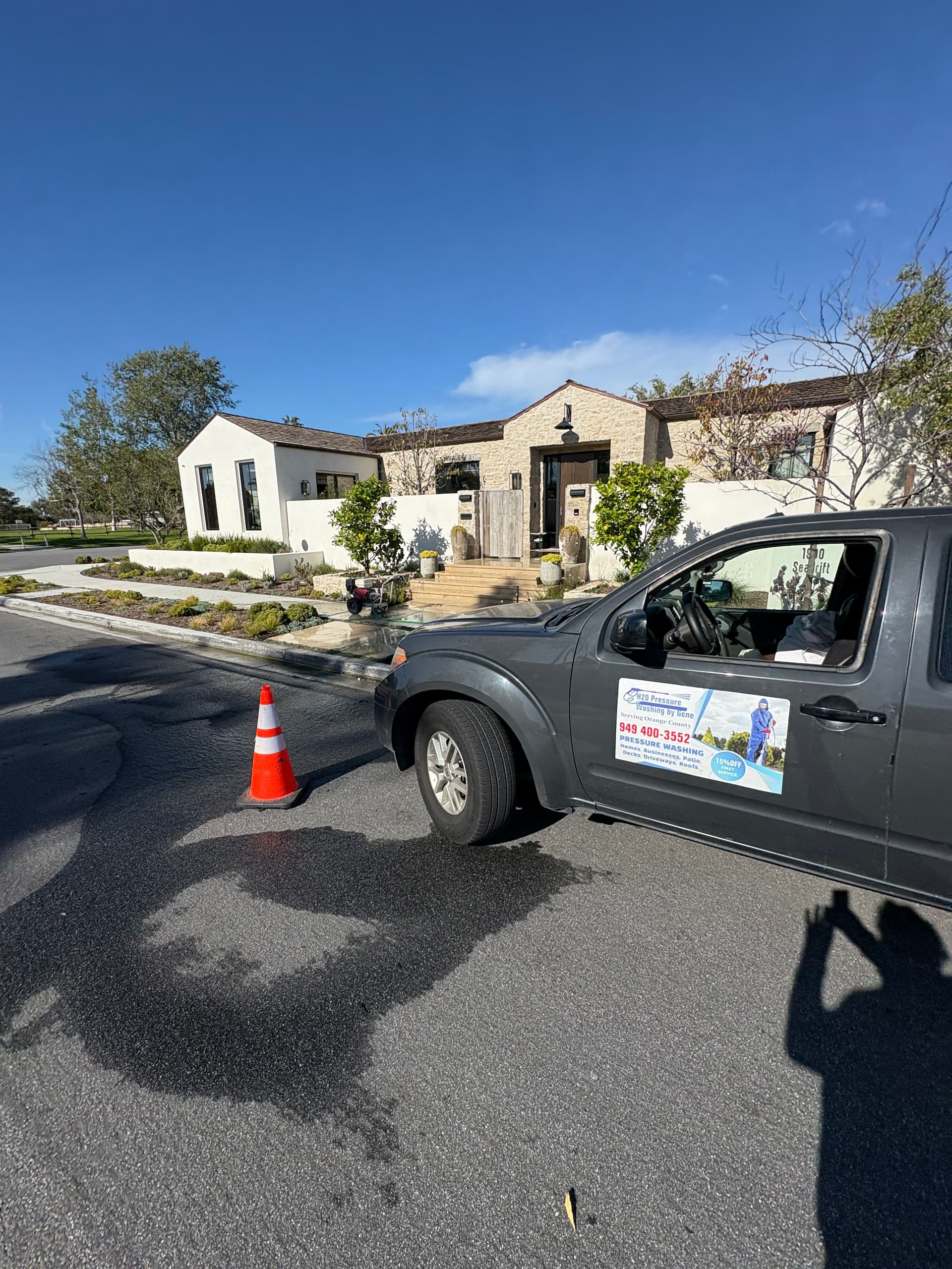 Spotless Transformations with H2O Pressure Washing image