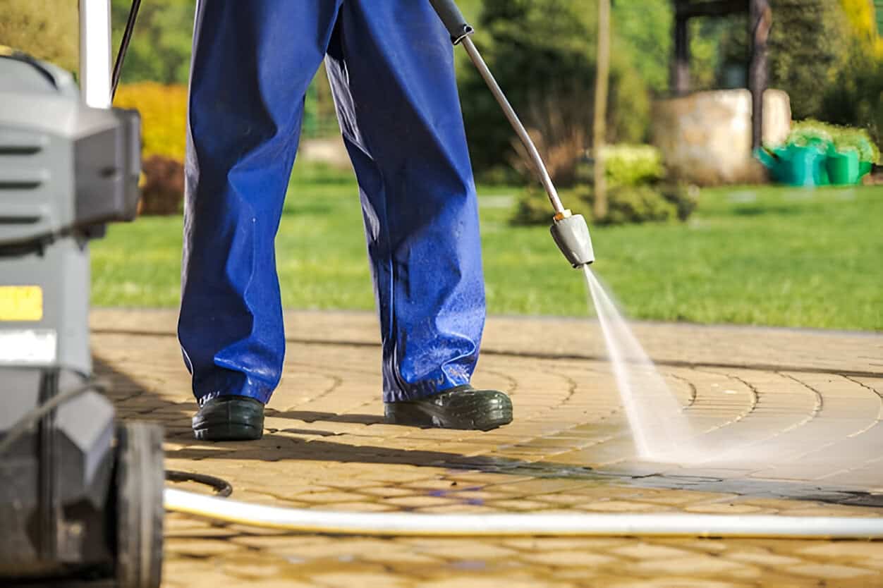 Read more about the article Driveway Pressure Washing – Make Your Entrance Look New Again